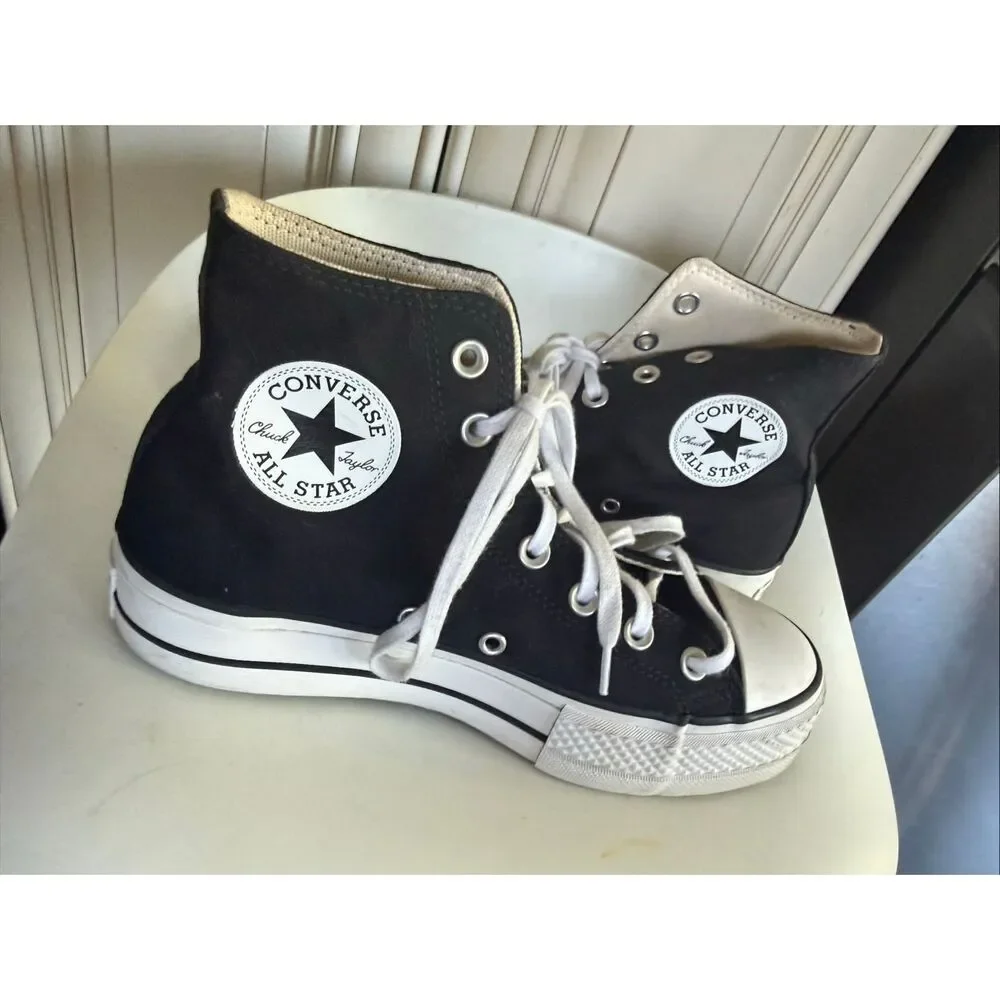 Converse women chuck